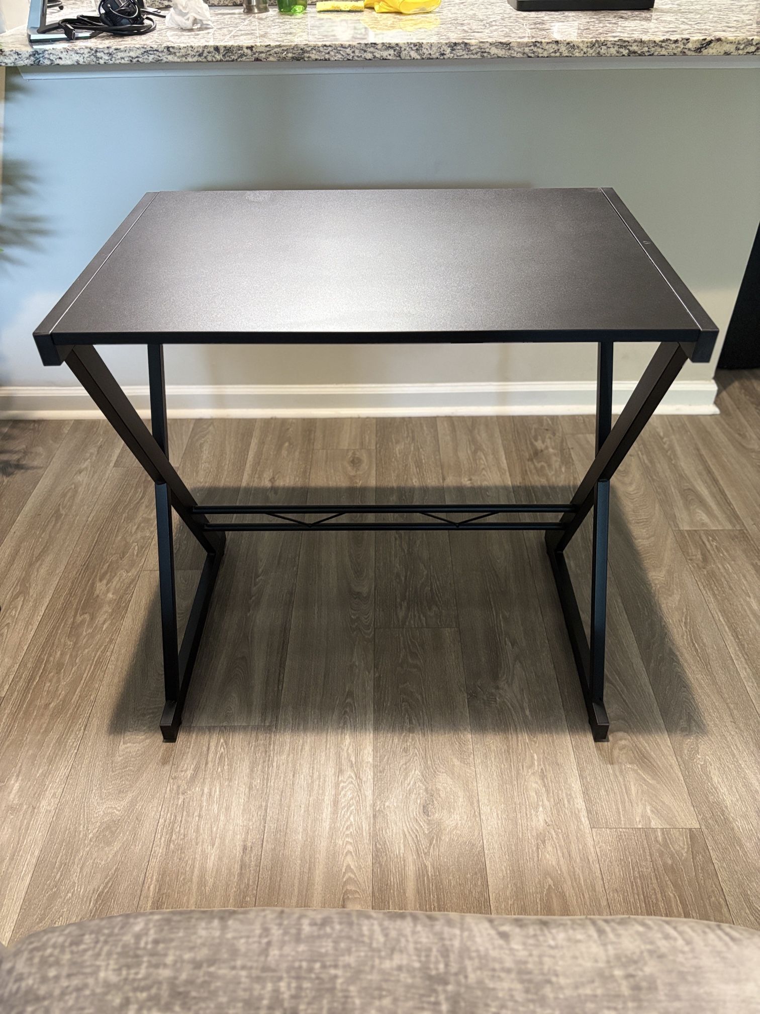 Small Computer Desk