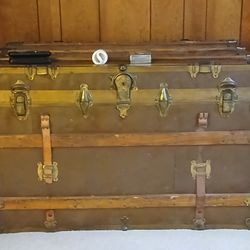  Vintage Steamer Trunk