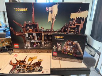 Lego icons the goonies