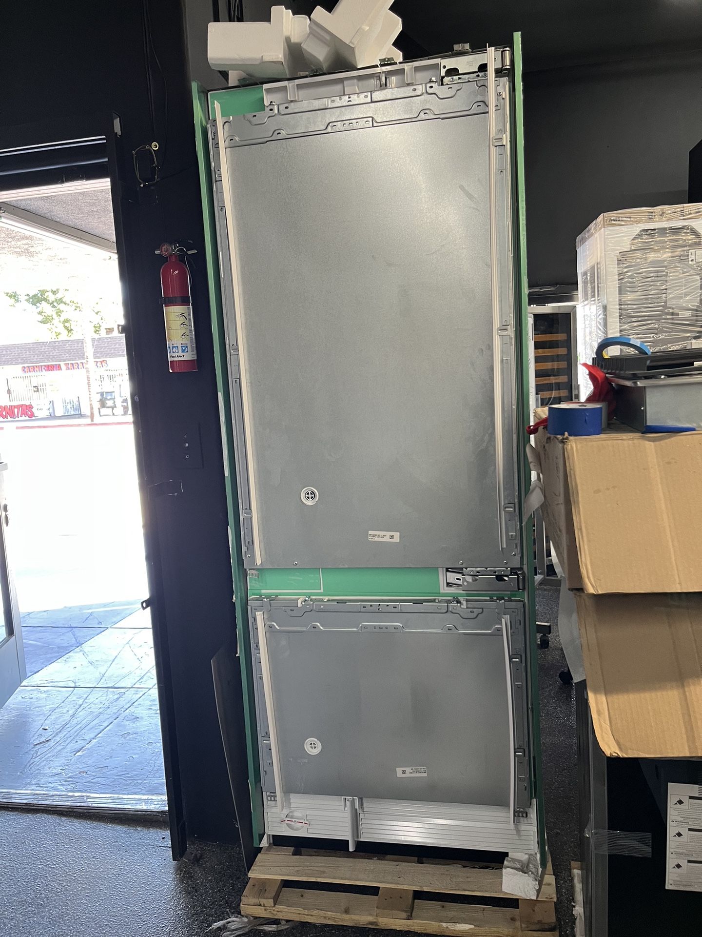 Built In 30” Thermador Panel Ready Bottom Freezer Refrigerator