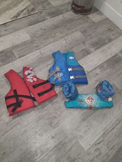 Kids life vest set