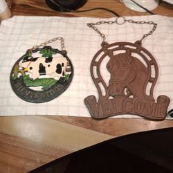 2 Vintage Cast Iron Welcome https://offerup.com/redirect/?o=U2lnbnMuQmVzdA== Offer Accepted 