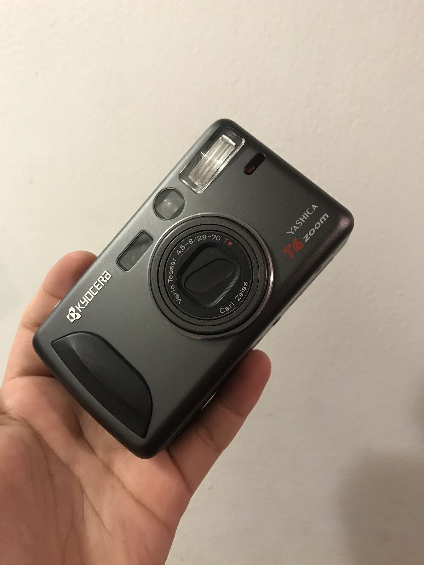 Yashica T4 zoom 35mm film Camera compact