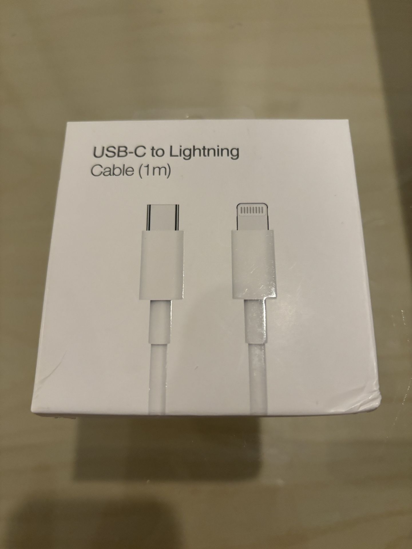 USB C to Lightning Cable in Box - 1M