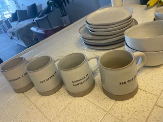Hearth & Hand Dinner Set for 4 PPL