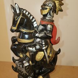 Vintage Black Knight decanter. Perfect condition! No chips or crâcks! Cork intact!