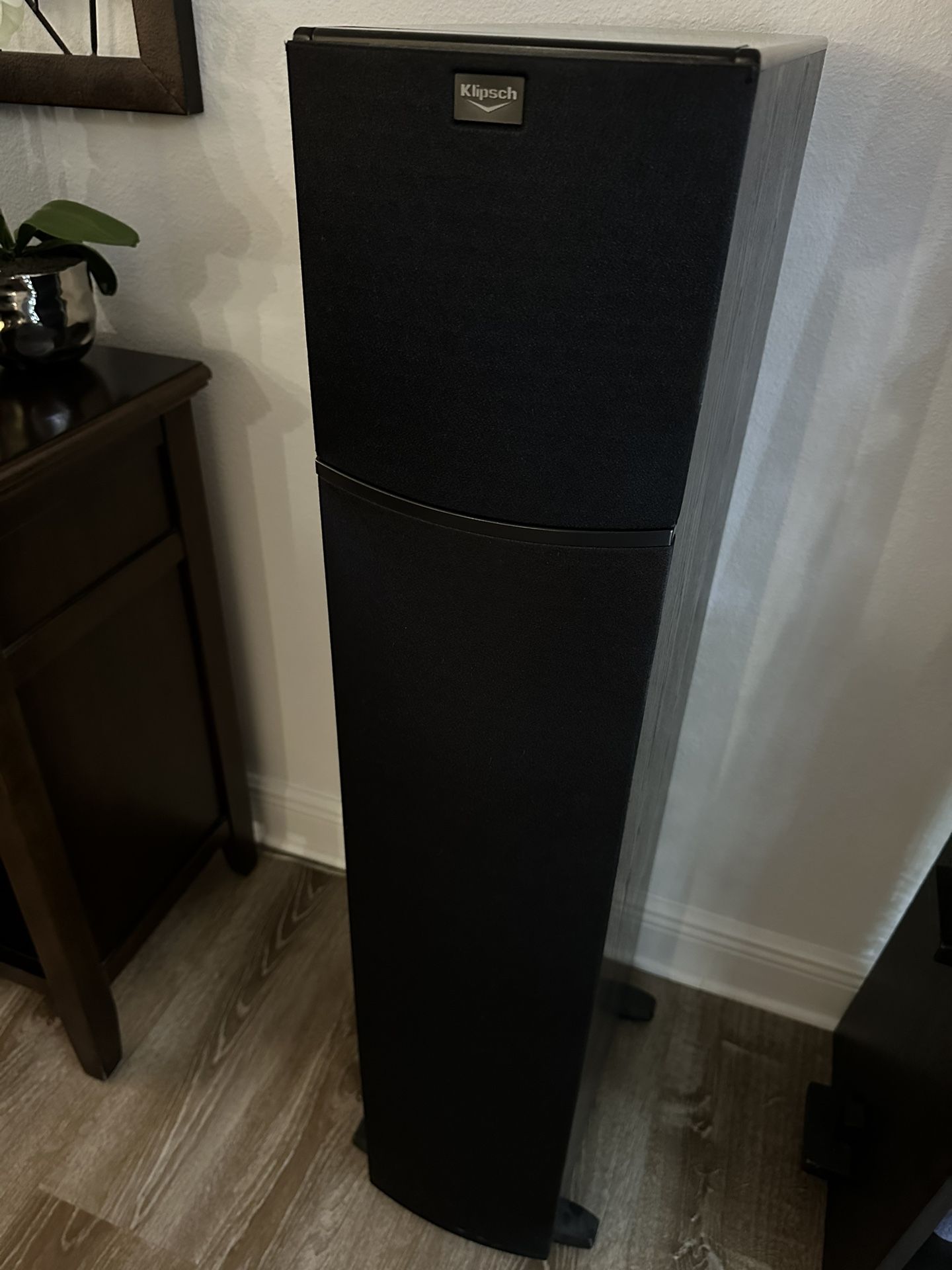 Klipsch Floorstanding Tower Speakers 600W Home  theater