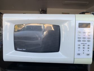 Microwave Magic Chef 0.9 Cu Ft
