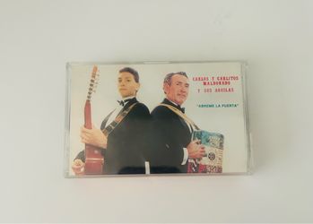 Carlos y Carlitos Maldonado y Sus Aguilas Cassette Tape "Abreme La Puerta" Tino