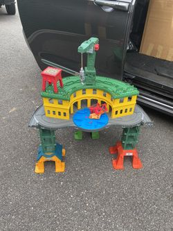 Thomas train - steamworks - $70