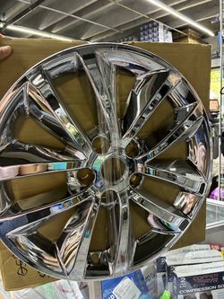 Chrome Wheel Cover / Hubcap