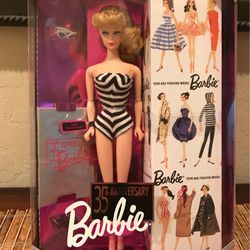 New in UNOPENED box 1993 35th Anniversary Barbie