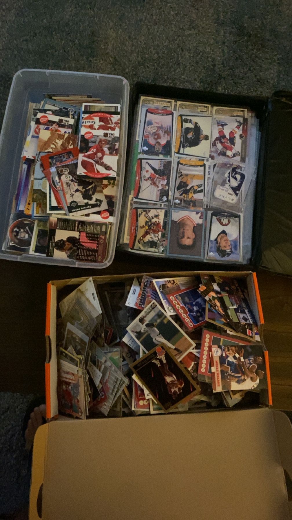 Hundreds Of Sports Cards . Hockey, Baseball, Basketball