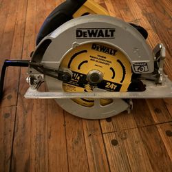 Dewalt 7 1/4 Circular Saw