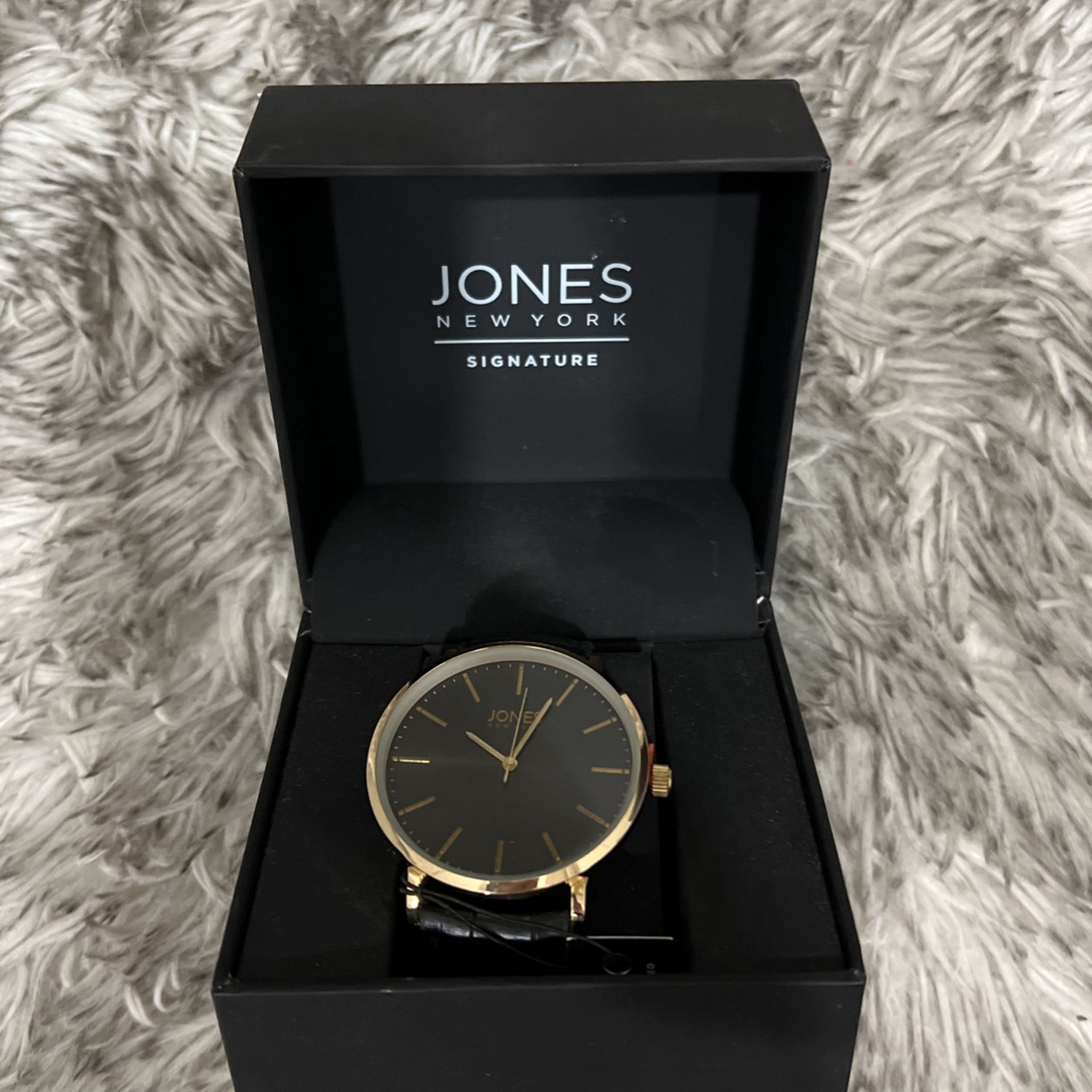 Jones New York Signature Men s Watch for Sale in Palmview TX OfferUp