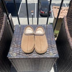 Tasman Uggs II