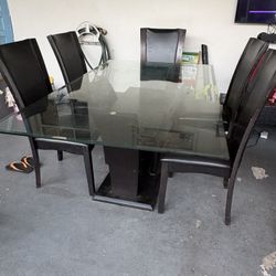 Brown Dinning Table 