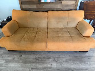 Orange 🍊 Couch