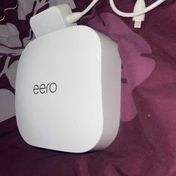 eero Pro 6E Tri-Band Mesh Wi-Fi Router - White (S010001)