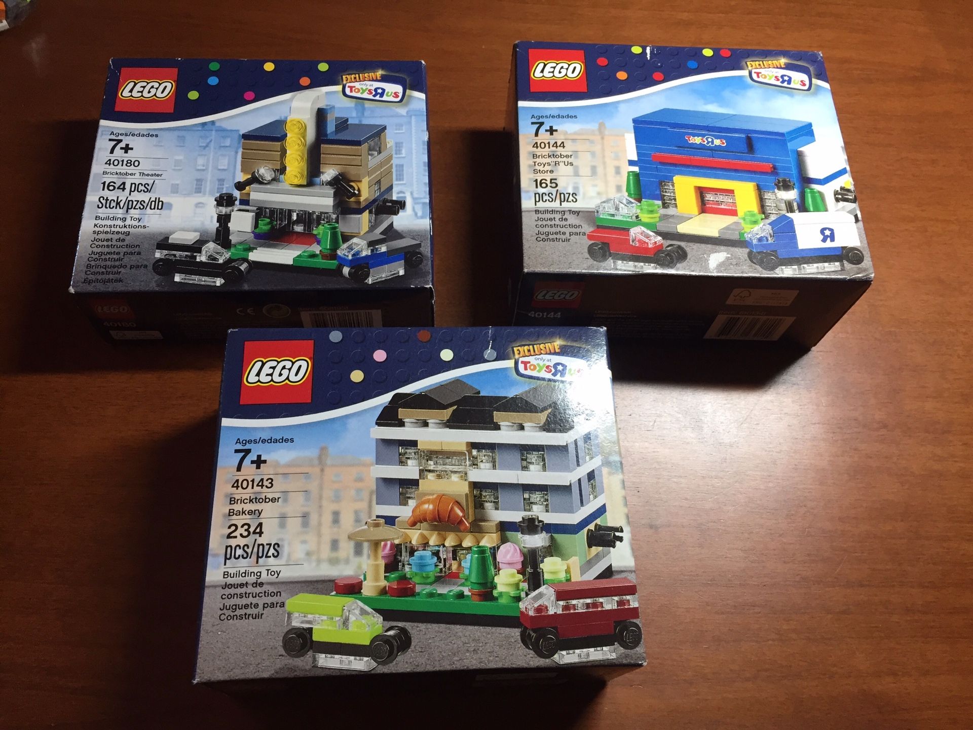 LEGO Bricktober Toys R Us Sets