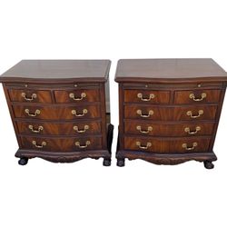 Pair Drexel Heritage Heirloom Mahogany Nightstands