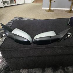 2014 Toyota Camry Se Tail Lights And Side Power Mirrors