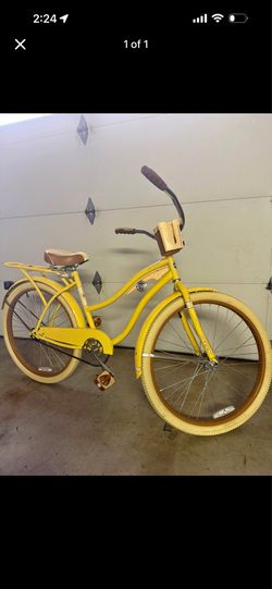 Women beach cruise. Bike.  Like really new. I pay over  160
