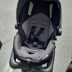 Baby Safety Car Seat 40.00 Like New 