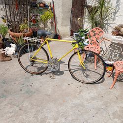 Yellow Schwinn Bike