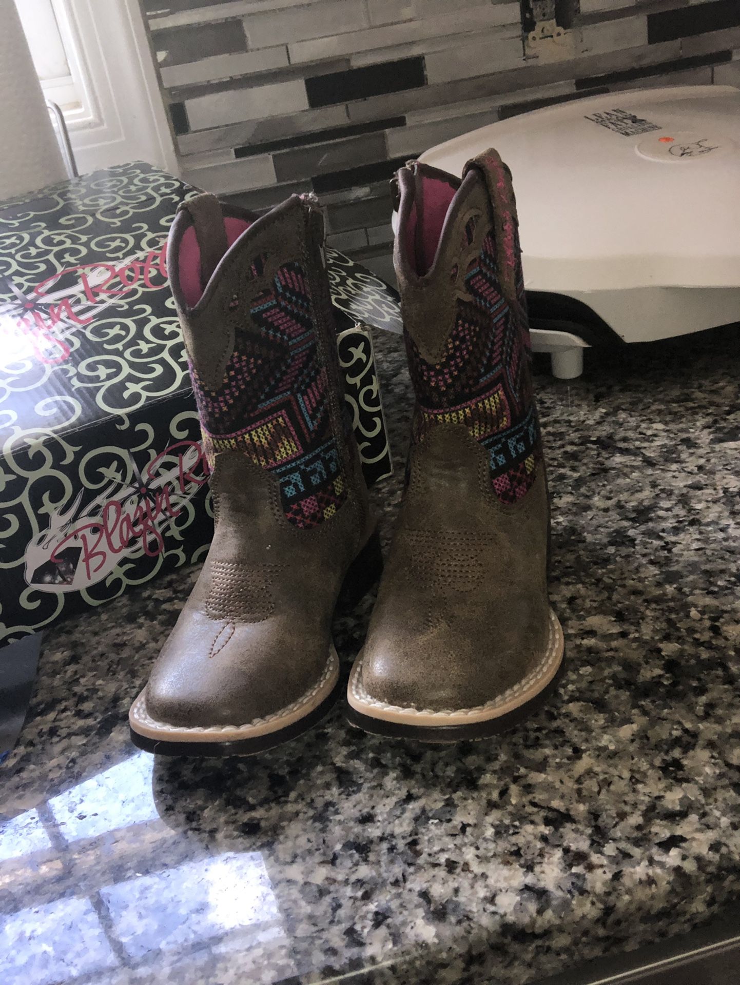 Toddler boots size 6