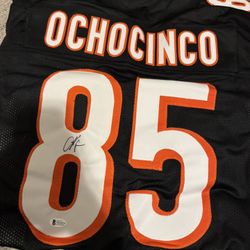 Ochocinco Signed Jersey 