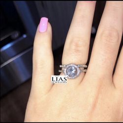 New 18k White Gold Wedding Ring Set 