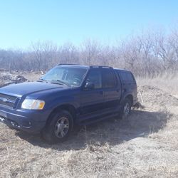Parts Car 2004 Explorer Sport Trac