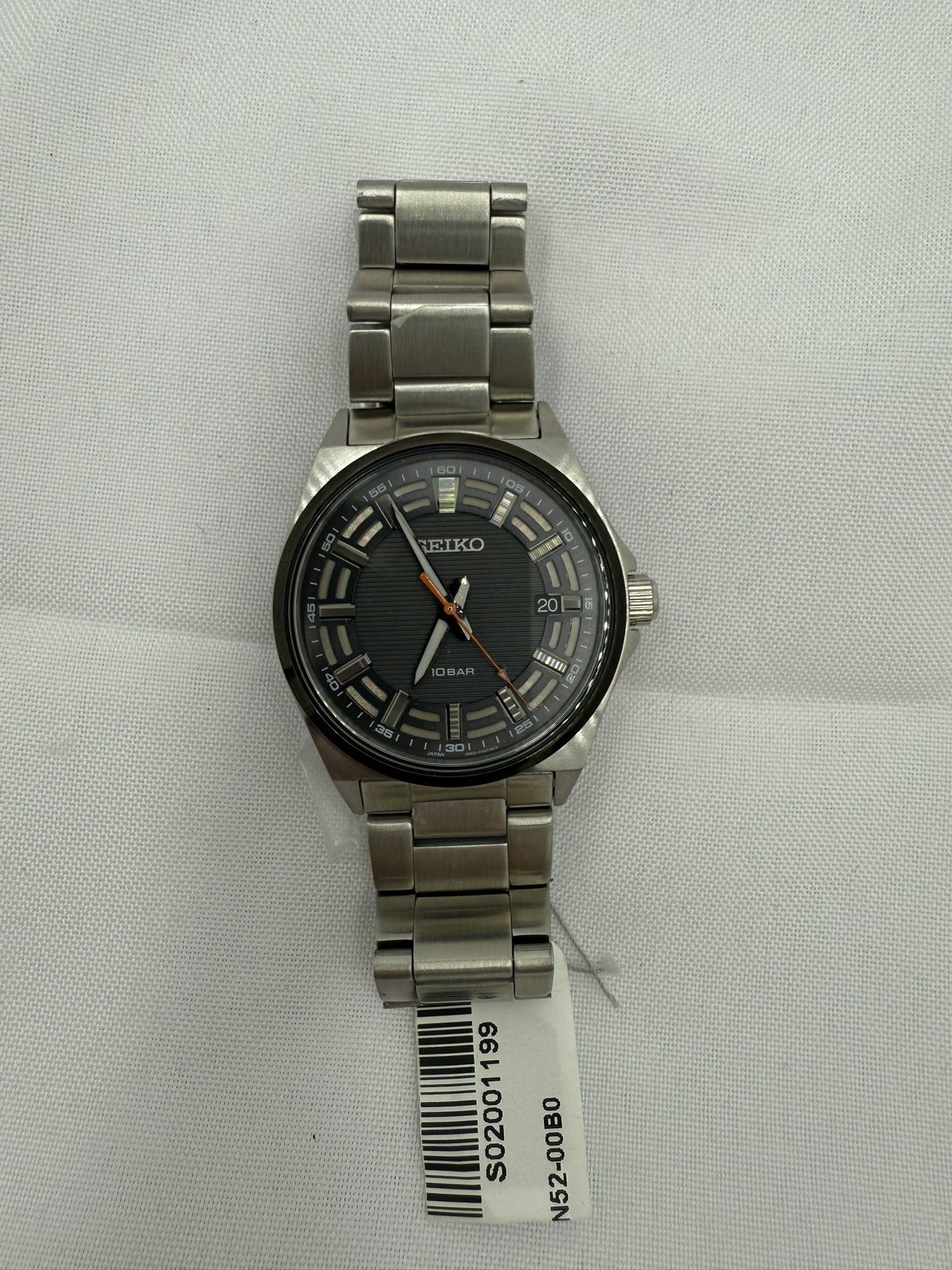 Seiko Essentials Men's Stainless Steel Bracelet Watch
