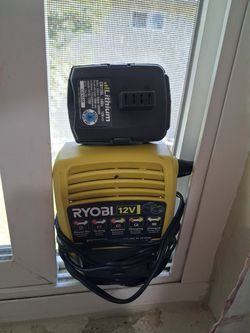 Ryobi 12v battery pack with charger