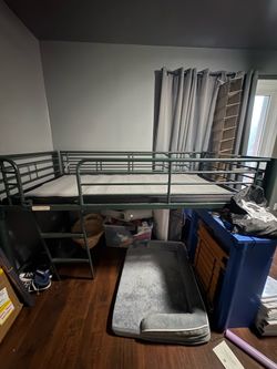Bunk bed