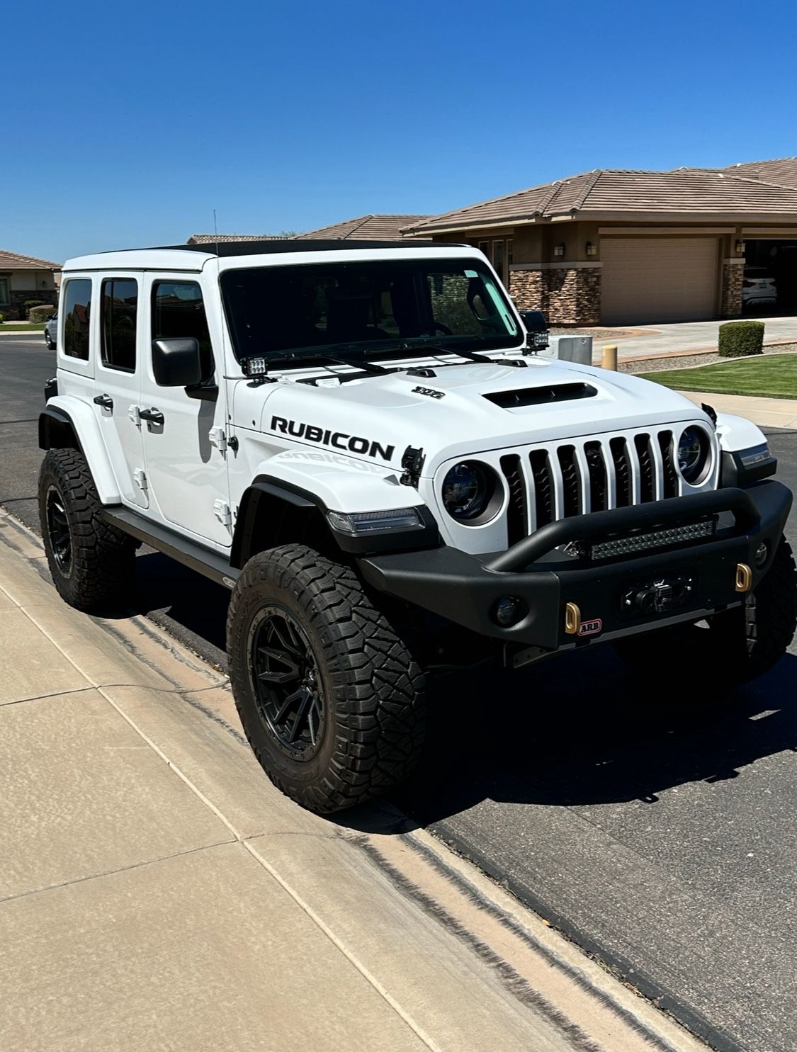 Jeep ARB Bumper.  Used For 4000 Miles. And Swapped To The Shorty. 