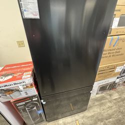 Hisense Bottom Freezer