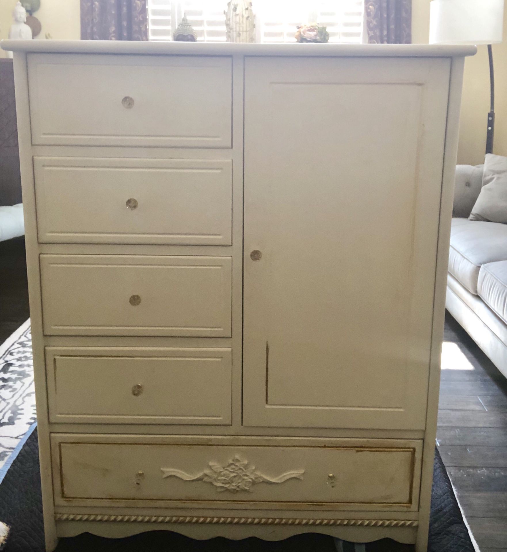 Dresser! White dresser, good for child or adult. Started painting and ran out of time! Great for distressing in antique finish or painting!! New glas