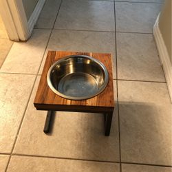 Raised Dog Bowl