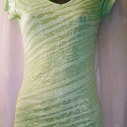 Derek Heart Sheer T-shirt Size M