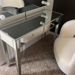 Mirror Desk w Drawers 