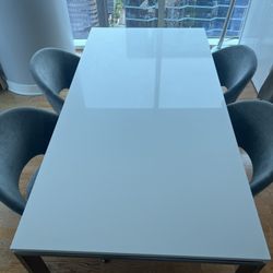 Room & Board Rand Dinning Table With Quartz Top