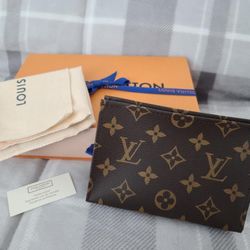 Louis Vuitton Toiletry 15 Pouch