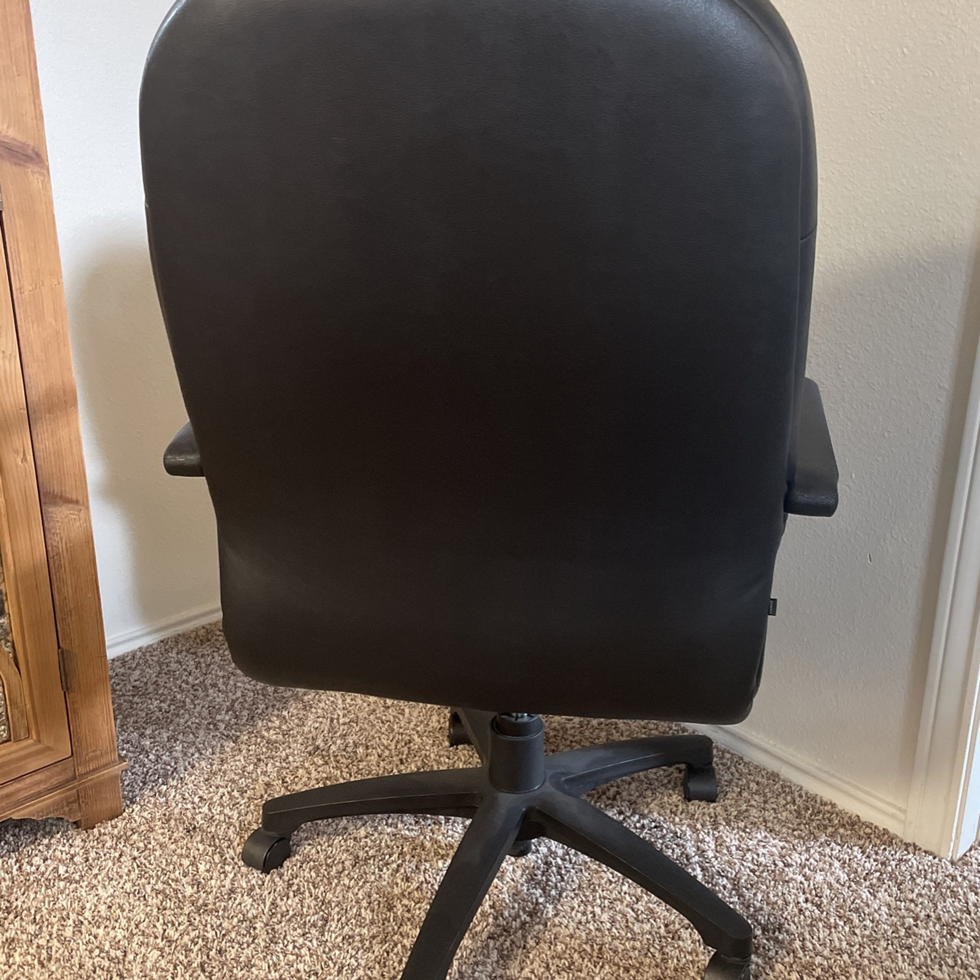 Leather Office Chair for Sale in Southlake, TX OfferUp