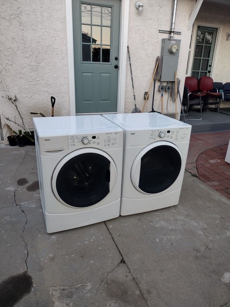 Washer And Gas Dryer 