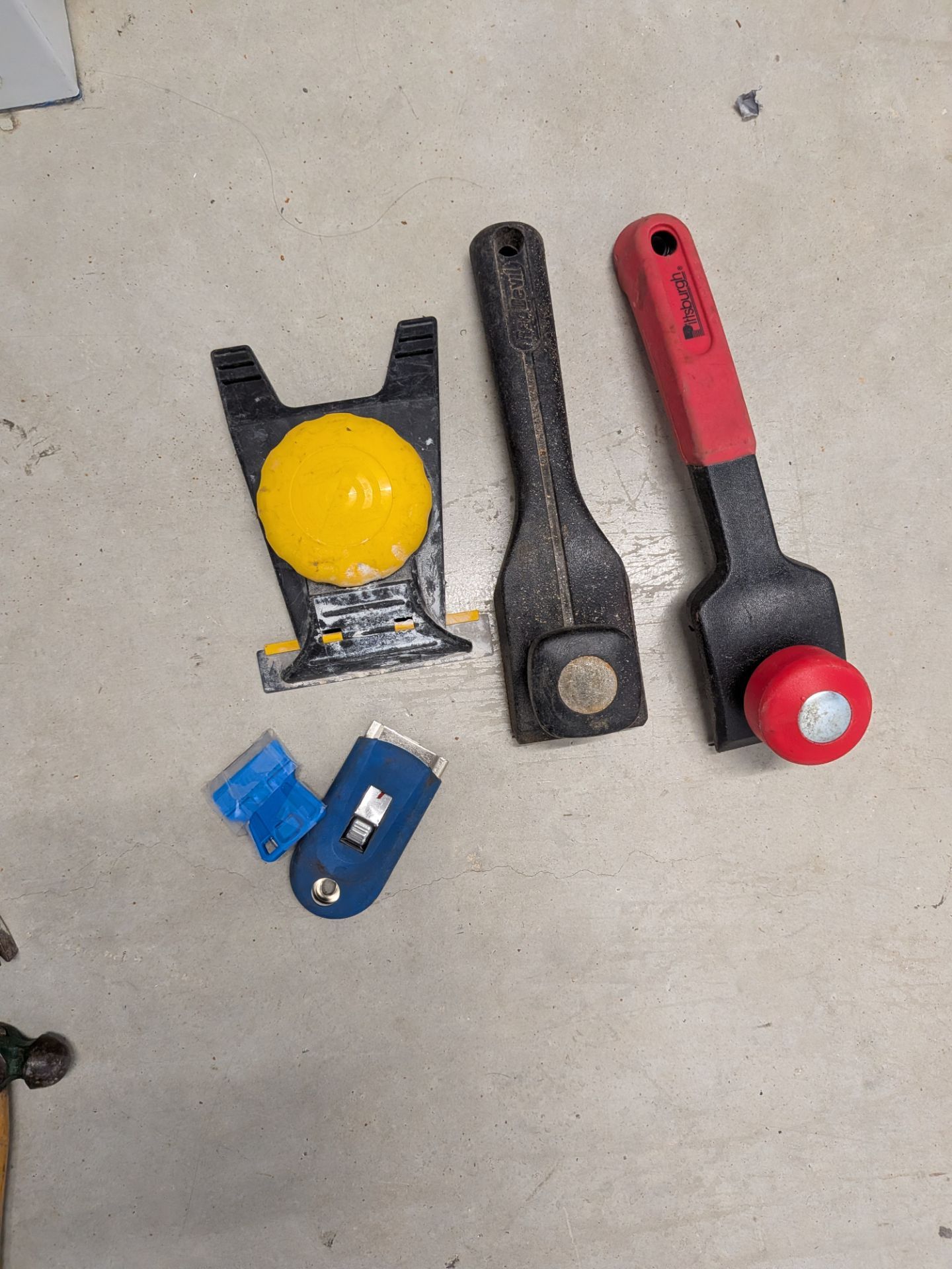 Scraper & Putty Knife Tool Lot – Painting / Drywall / Flooring Tools