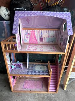 Doll house