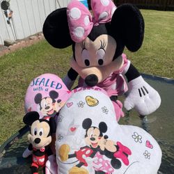 Large Minnie Mouse Plush, 2 Heart Pillows, Small Mickey