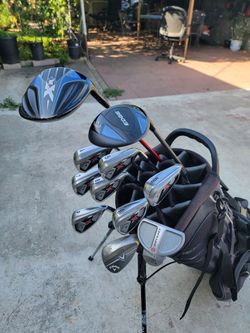 Callaway Golf Club Set Right Handed W/Datrek Golf Bag